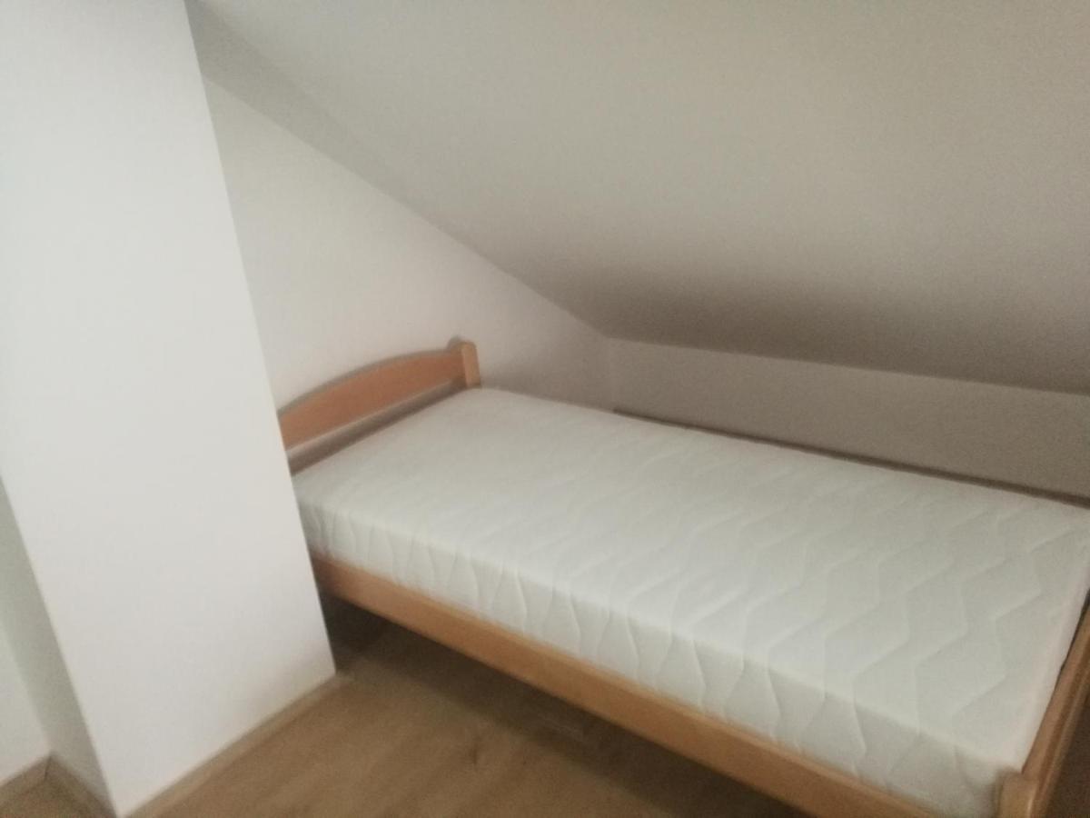 Apartma Burjuca Lejlighed Ajdovščina Eksteriør billede