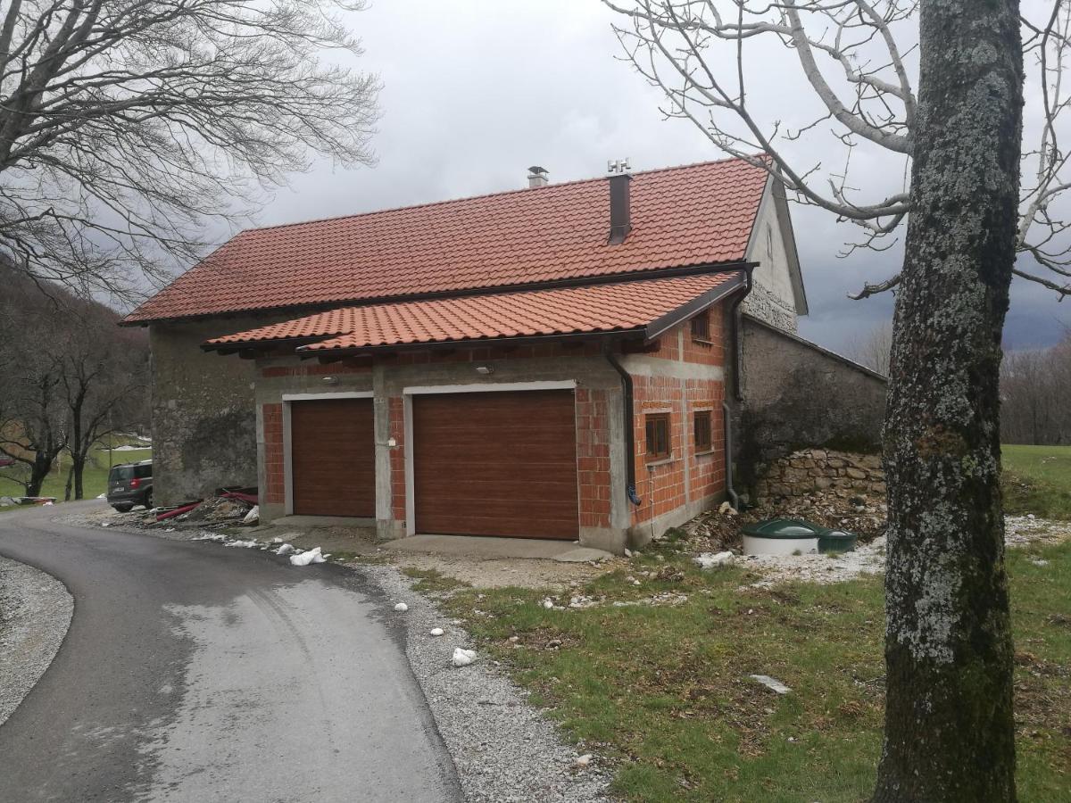 Apartma Burjuca Lejlighed Ajdovščina Eksteriør billede
